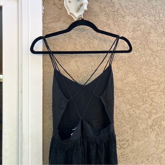 NWT Kimchi Blue black mini dress, women’s size 6 - Picture 2 of 6